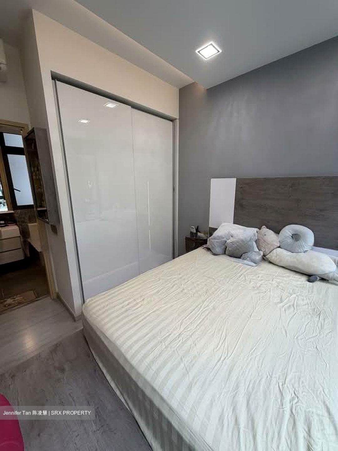 The Luxurie (D19), Condominium #572172721